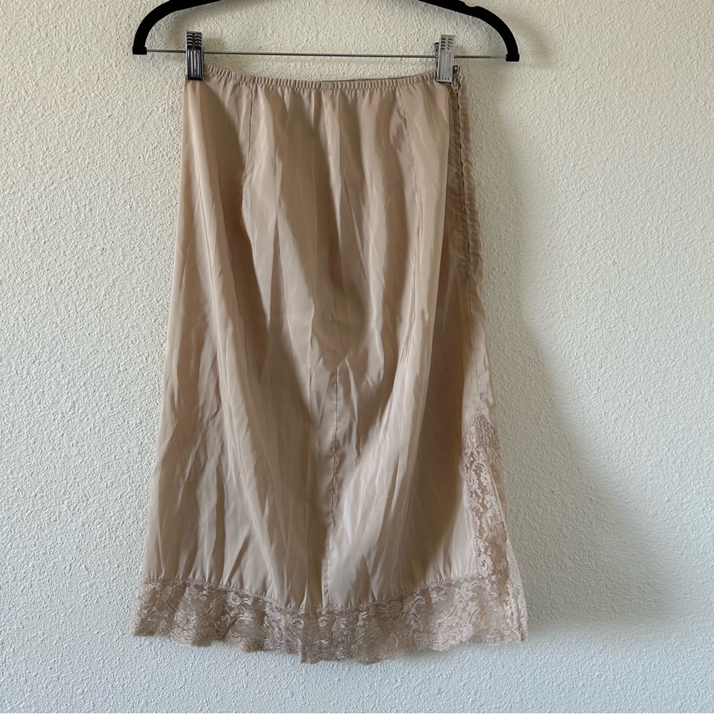 WearPruf VTG Women’s Midi Slip Skirt 23” Waist Nude Dressy Under Skirt Feminine